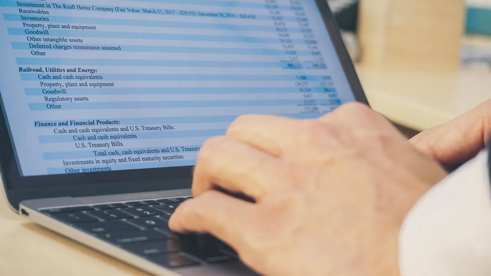 How to Read an Earnings Report: A Beginner's Guide